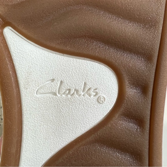 NWOB CLOUDSTEPPERS™ by Clarks Breeze Emily Slip-On Loafer Taupe Size 8 - Picture 7 of 7